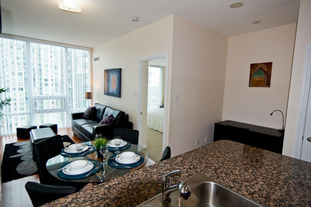Maplewood Furnished Suites Mississauga Exteriér fotografie