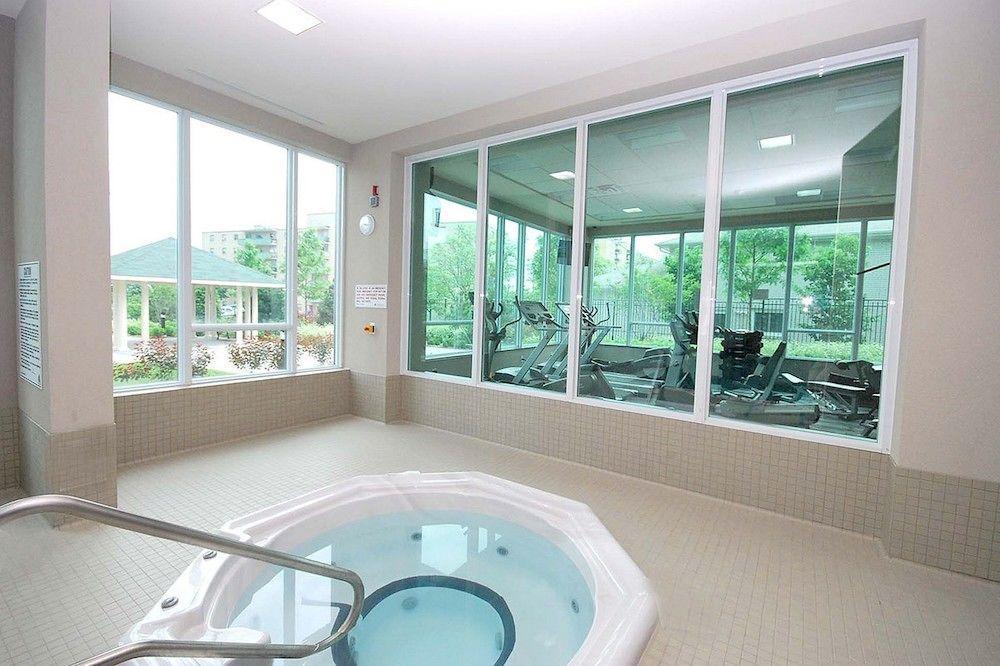 Maplewood Furnished Suites Mississauga Exteriér fotografie