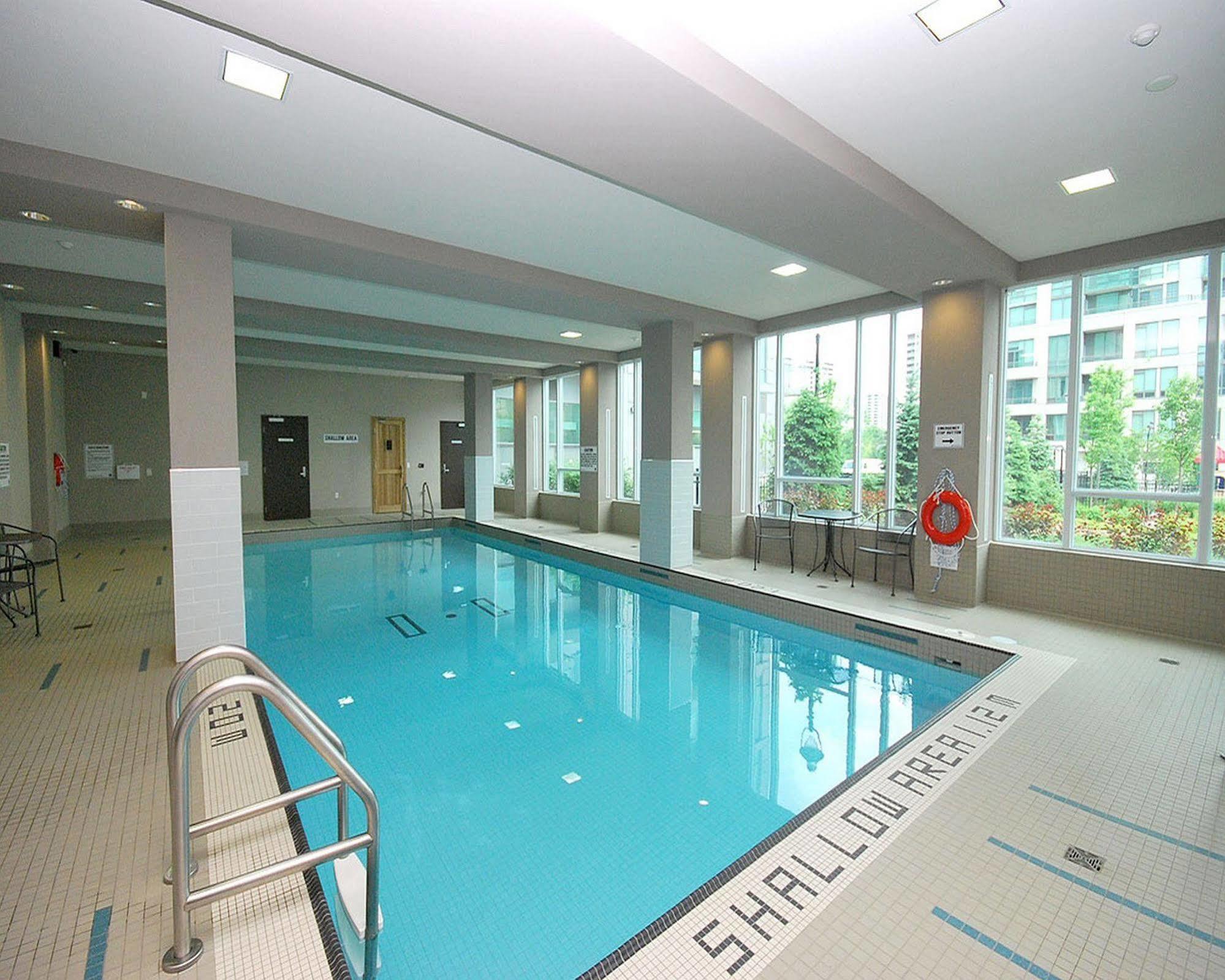 Maplewood Furnished Suites Mississauga Exteriér fotografie